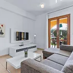 2 Bedroom Asulon With Communal Pools, Aphrodite Hills Apartment Kouklia