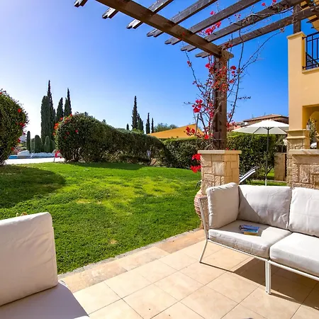 Apartmán 2 Bedroom Asulon With Communal Pools, Aphrodite Hills
