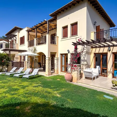 2 Bedroom Asulon With Communal Pools, Aphrodite Hills