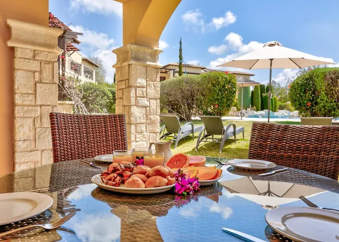 Lägenhet 2 Bedroom Asulon With Communal Pools, Aphrodite Hills Kouklia