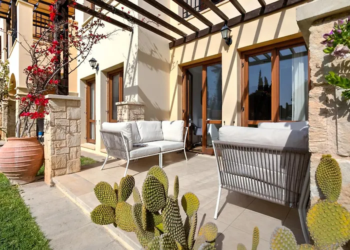 Lägenhet 2 Bedroom Asulon With Communal Pools, Aphrodite Hills